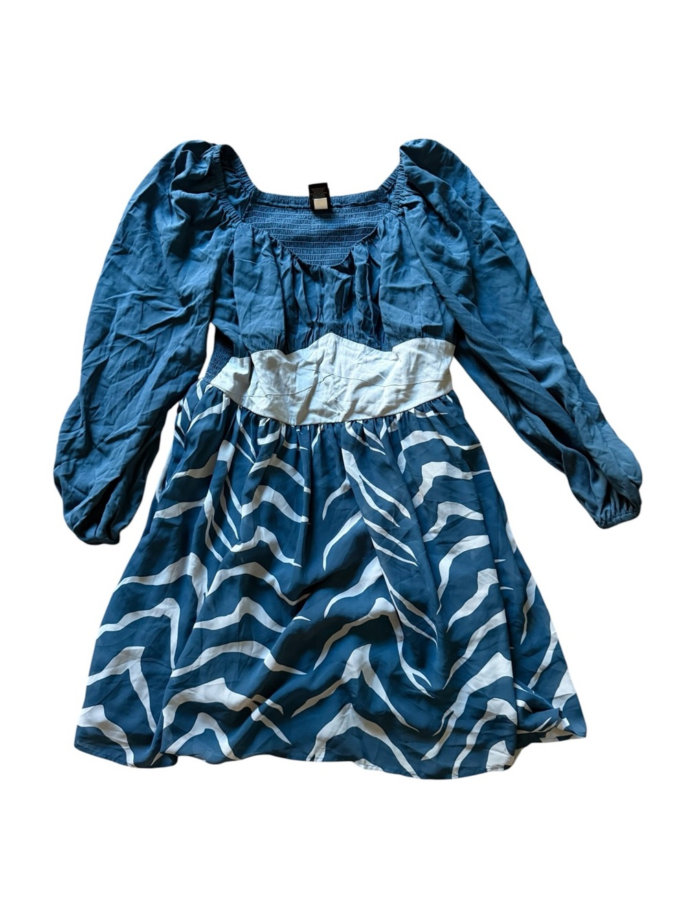Her  Universe Star Wars Ahsoka Bishop Sleeve Dress Plus Size Her Universe - Picture 4 of 8